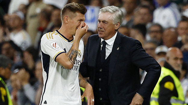 Тони Кроос и Карло Анчелотти. Тони Кроос и Карло Анчелотти