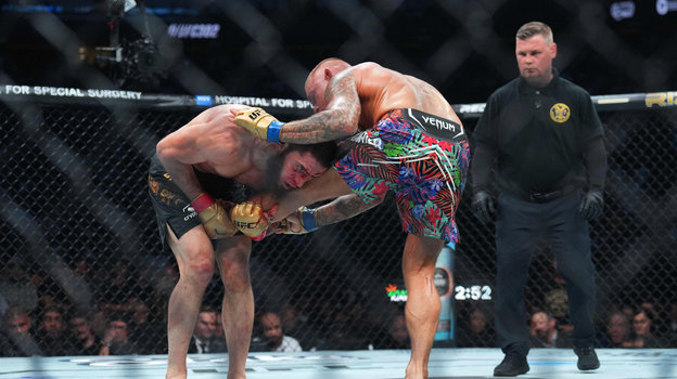 Бой Ислам Махачев - Дастин Порье.