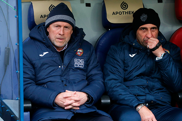 Владимир Федотов. Главный тренер ЦСКА Владимир Федотов.