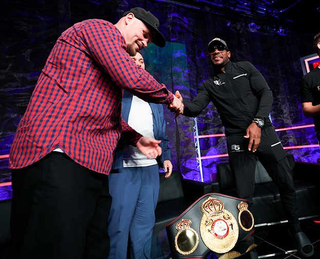 Алексей Егоров и Брэндон Глэнтон.