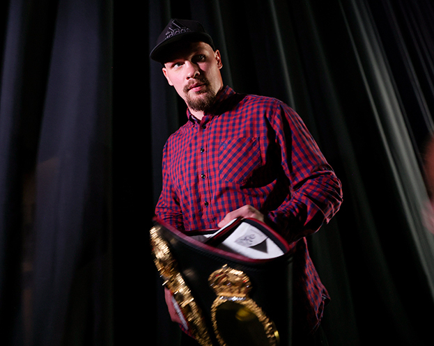 Алексей Егоров и Брэндон Глэнтон.