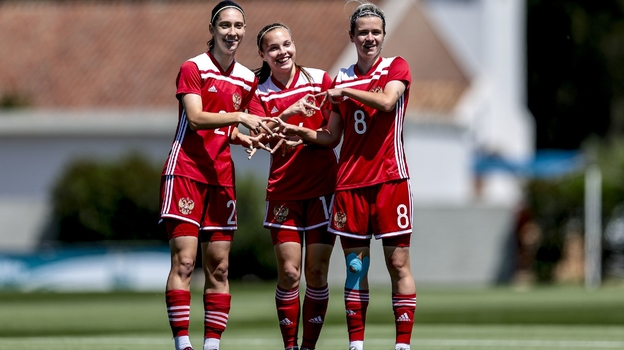 Кира Петухова, Полина Семина, Алина Шкалова.