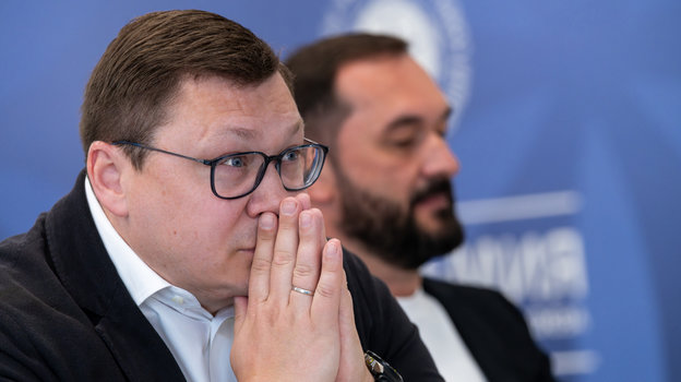 Максим Митрофанов (слева) и Наиль Измайлов. Генеральный секретарь РФС Максим Митрофанов и президент ФНЛ Наиль Измайлов.