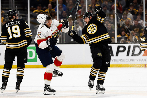 Дмитрий Куликов (№7). Хоккеист «Флориды» Дмитрий Куликов.