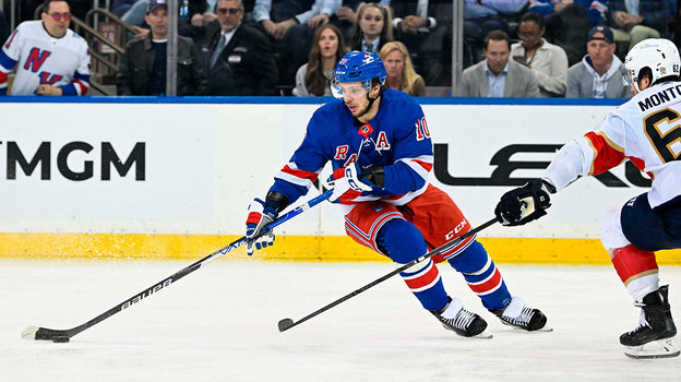 Артемий Панарин. Хоккеист «Рейнджерс» Артемий Панарин.