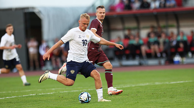 Константин Тюкавин.