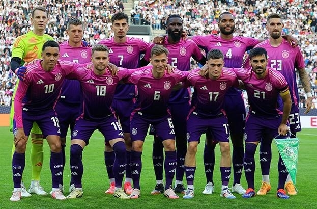 Футболисты сборной Германии. Футболисты сборной Германии.