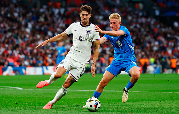 Джон Стоунс.