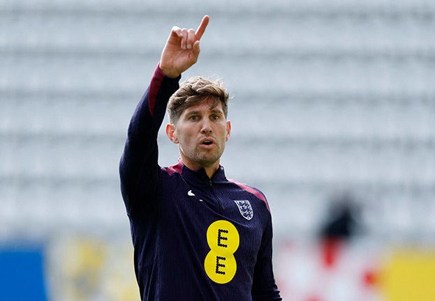 Джон Стоунс. Футболист сборной Англии Джон Стоунс.