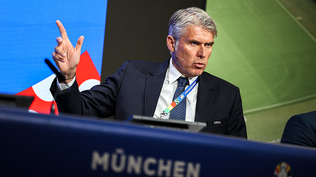 Роберто Розетти. Председатель судейского комитета УЕФА Роберто Розетти.