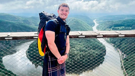 Шотландец в килте прошел 1600 километров до Мюнхена! В пятницу его сборная откроет Евро с Германией