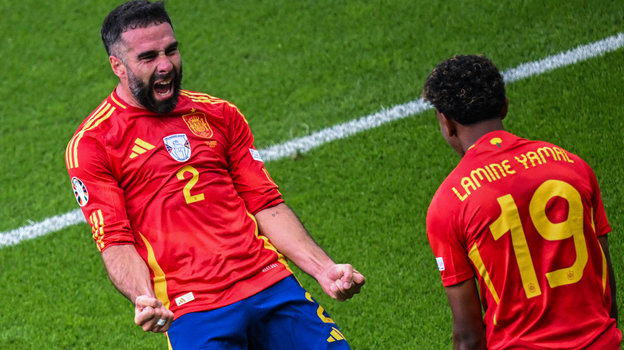 Дани Карвахаль и Ламин Ямаль.