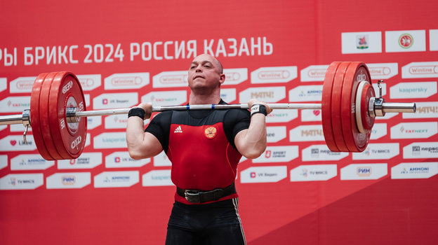 Артем Окулов. Тяжелоатлет Артем Окулов на Играх БРИКС