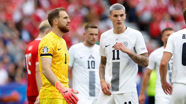 Ян Облак и Беньямин Шешко (сборная Словении).