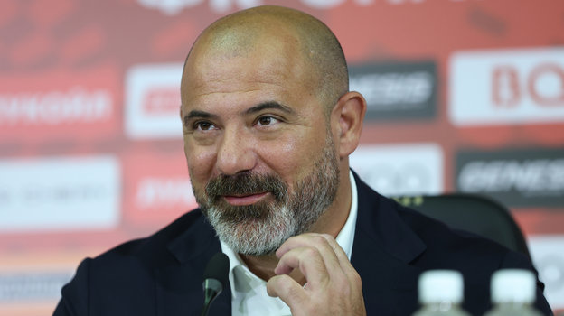 Деян Станкович на пресс-конференции. Главный тренер «Спартака» Деян Станкович