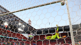 Шакири забил шикарный гол Шотландии и превзошел Торреса. Уникальный рекорд швейцарца