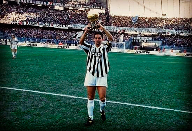 Свое имение Роберто Баджо назвал в честь одного из главных своих трофеев - Golden Ball 1993.