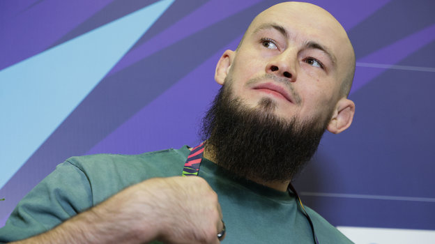 Ринат Фахретдинов. Боец UFC Ринат Фахретдинов.