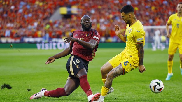 Ромелу Лукаку (сборная Бельгии) и Мариус Марин (сборная Румынии).