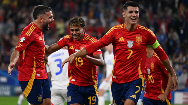 Футболисты сборной Испании обеспечили себе участие в 1/8 финала Евро-2024. Футболисты сборной Испании