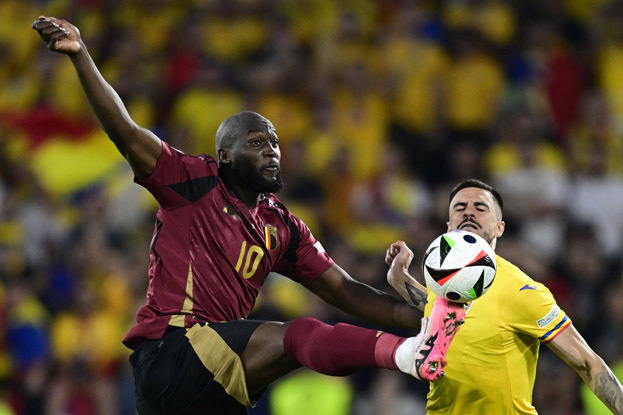 Ромелу Лукаку и Андрей Буркэ. Футболисты Ромелу Лукаку и Андрей Буркэ на Евро-2024