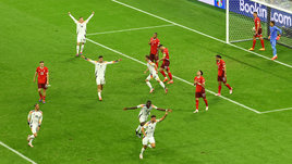 «Немецкая машина» забуксовала, но не сломалась. Гол Фюллькруга спас от поражения и встречи с Италией