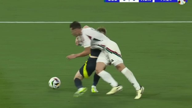 Эпизод матча Шотландия - Венгрия.