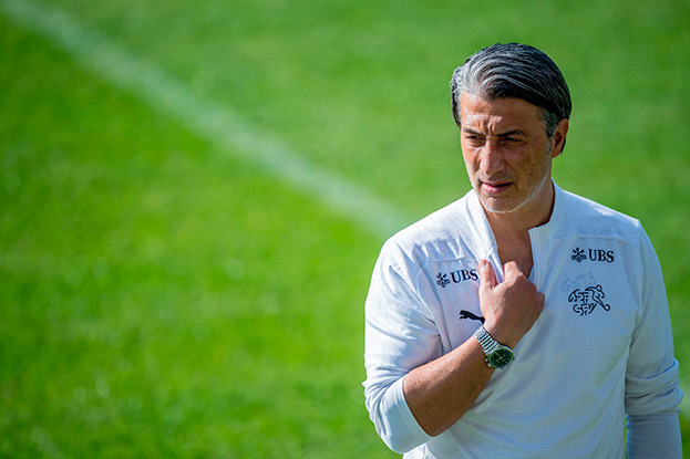 Мурат Якин. Главный тренер сборной Швейцарии Мурат Якин.