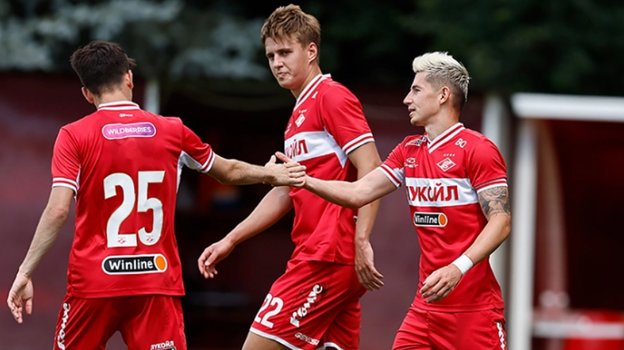 Футболисты «Спартака» одержали победу в матче против «Торпедо». Футболисты «Спартака» в матче с «Торпедо»