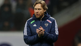 Надежда на официальные матчи и дальнейшее совмещение с «Ростовом». Карпин продлил контракт со сборной на четыре года