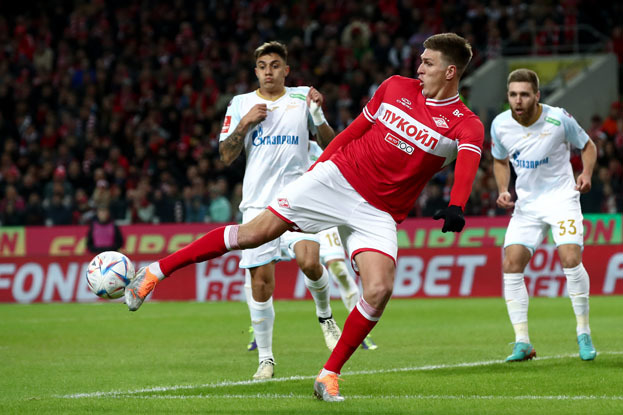 Александр Соболев в матче против «Зенита». Футболист «Спартака» Александр Соболев в матче против «Зенита»