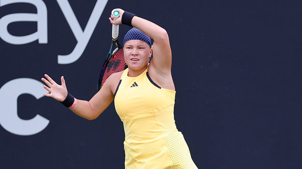 Диана Шнайдер. Теннисистка Диана Шнайдер.