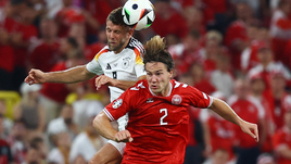 Главный неудачник Евро-2024 играет за Данию. Его гол отменили, а потом он привез пенальти