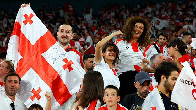 Болельщики сборной Грузии.