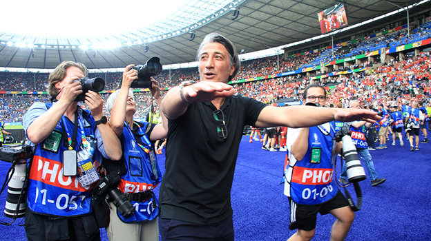 Мурат Якин. Главный тренер сборной Швейцарии Мурат Якин.