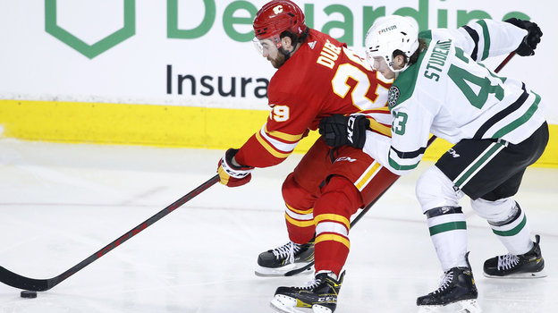 Диллон Дюбе и Мариан Студенич. Хоккеисты Диллон Дюбе и Мариан Студенич