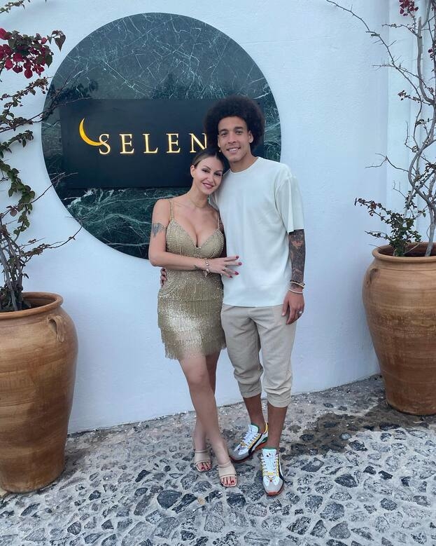 Рафаэлла Сабо и Аксель Витсель.