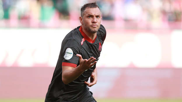 Артем Дзюба. Футболист Артем Дзюба