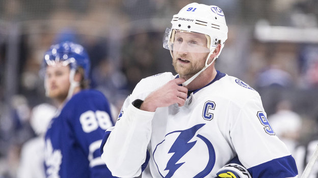 Стивен Стэмкос. Хоккеист Стивен Стэмкос