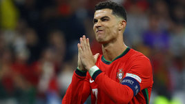 Роналду правда мешает Португалии. Но он все равно должен играть