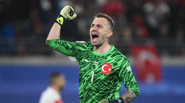 Мерт Гюнок.