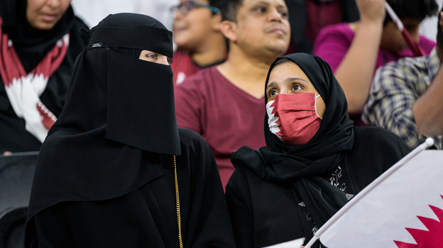 Болельщицы в никабах на матче ЧМ-2022 в Катаре.