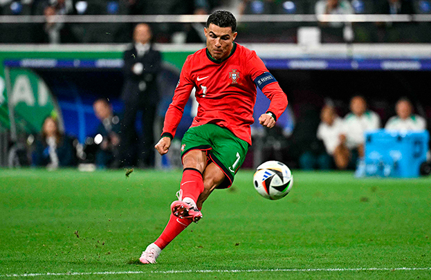 Криштиану Роналду. Футболист сборной Португалии Криштиану Роналду.