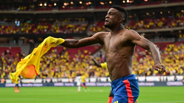 Форвард сборной Колумбии Джон Кордоба выступает на Кубке Америки-2024.