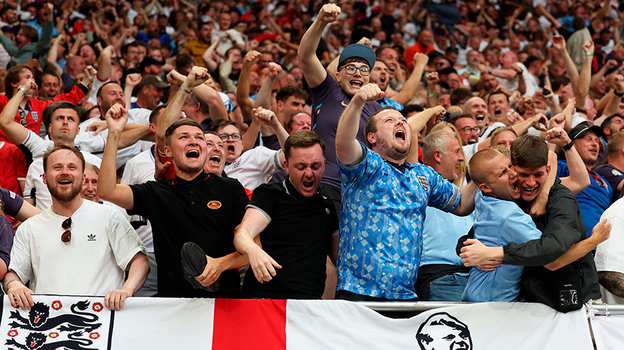 Английские болельщики.