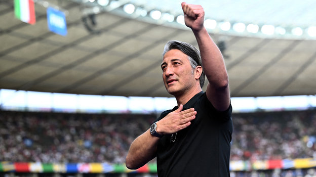 Мурат Якин. Главный тренер сборной Швейцарии Мурат Якин