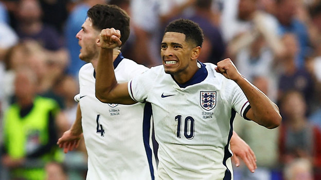 Деклан Райс и Джуд Беллингем. Футболисты сборной Англии Деклан Райс и Джуд Беллингем