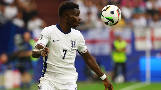 Букайо Сака. Футболист сборно Англии Букайо Сака