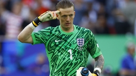 «Аканджи — прыгай влево». В серии пенальти у Пикфорда была подсказка на бутылке