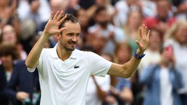 Медведев сыграл свой лучший матч на Уимблдоне. Выбил первую ракетку мира и вышел в полуфинал